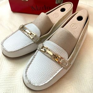 AERSOLES, NWOB, Cream Manuscript Horse Bit Loafers, Size 9.5